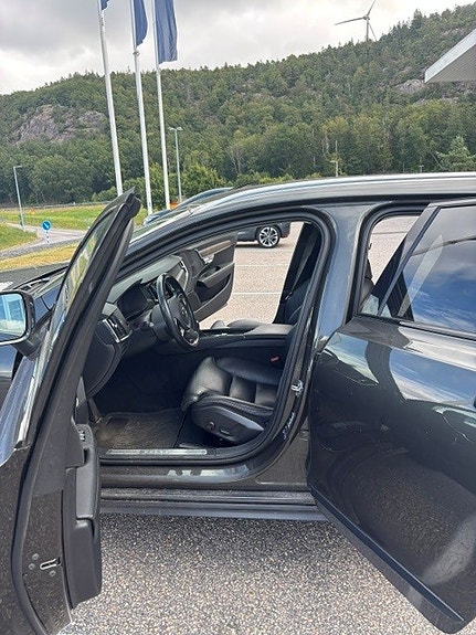Volvo V90 Cross Country 7 of 8