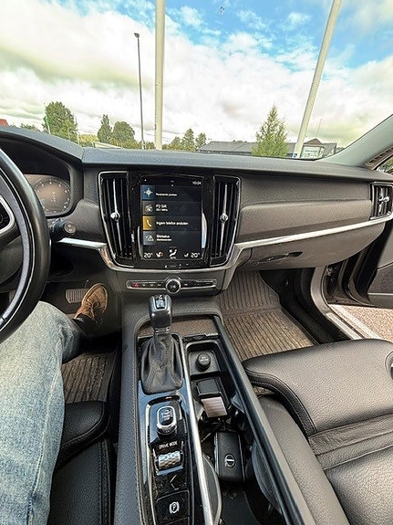 Volvo V90 Cross Country 6 of 8