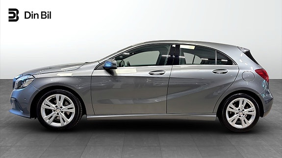 Mercedes-Benz A200 d 2 of 12