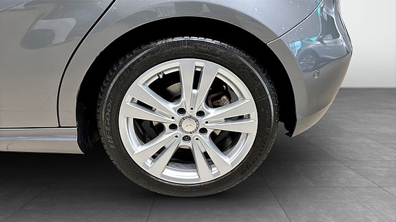 Mercedes-Benz A200 d 6 of 12