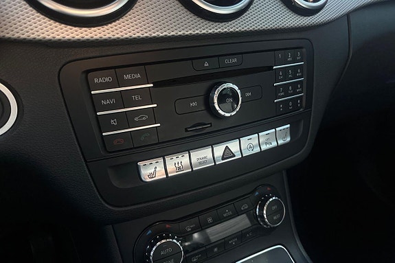 Mercedes-Benz B200 d 18 of 23