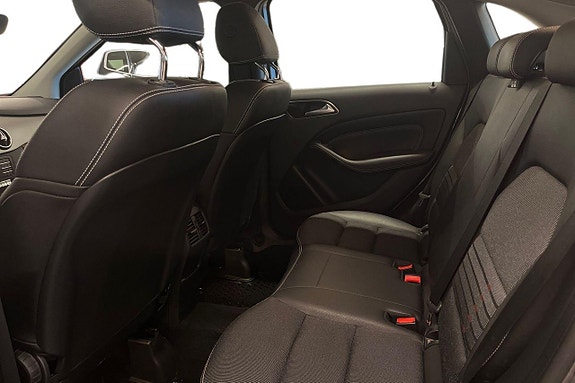 Mercedes-Benz B200 d 19 of 23