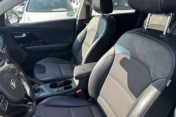 Kia Niro 8 of 29