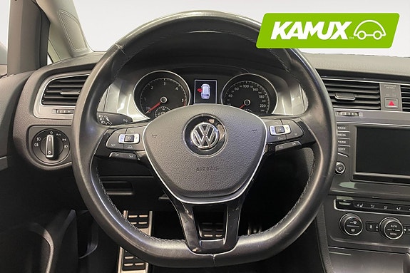 Volkswagen Golf Alltrack 13 of 22