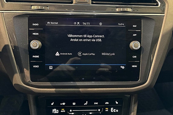 Volkswagen Tiguan 18 of 20