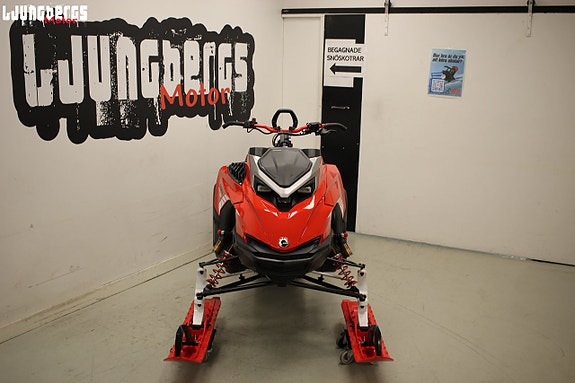 Lynx Shredder Shredder RE 850 E-Tec 3700 10.25" 2026 8 of 16