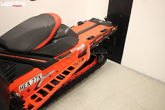 Lynx Xterrain RE 850 E-tec 3700 2022 7 of 17
