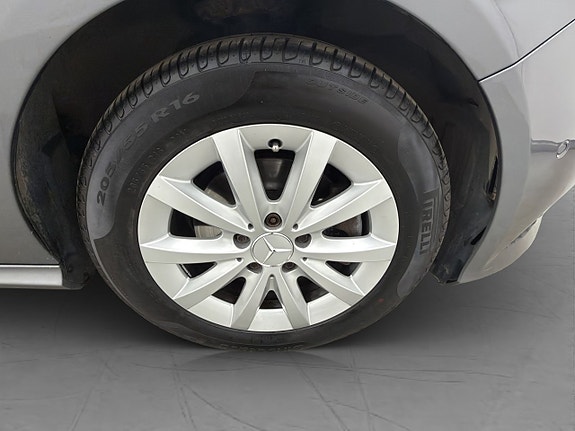 Mercedes-Benz A180 29 of 30