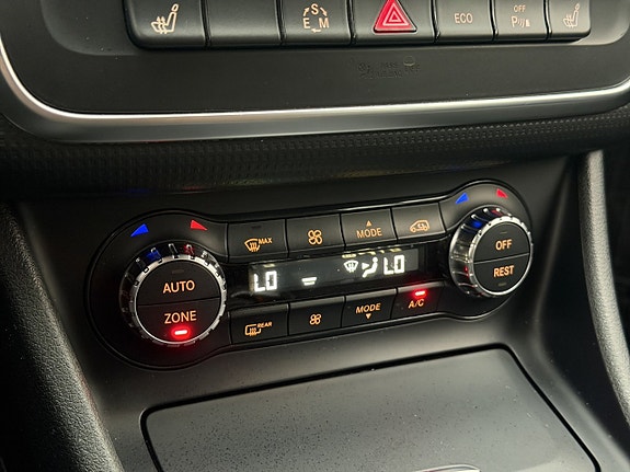 Mercedes-Benz A180 24 of 30
