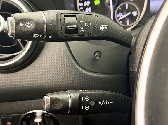 Mercedes-Benz A180 14 of 30