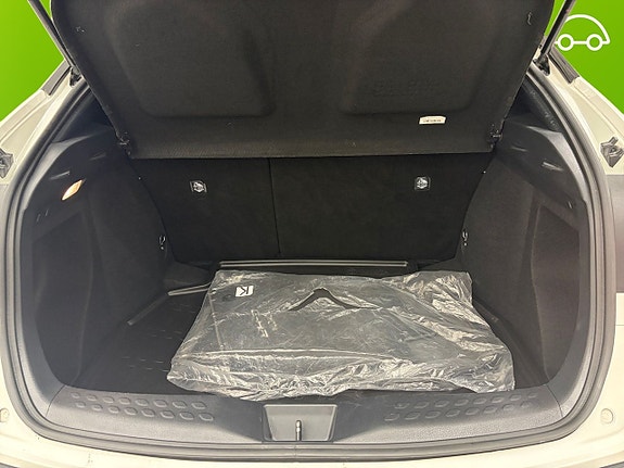 Toyota C-HR 16 of 20