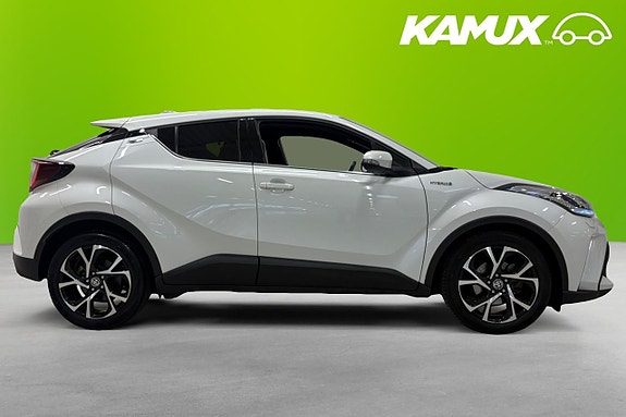 Toyota C-HR 2 of 20
