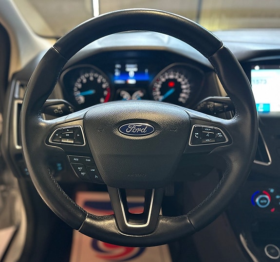 Ford Focus 16 of 24