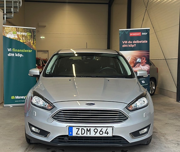 Ford Focus 2 of 24