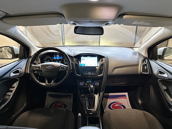 Ford Focus 13 of 24