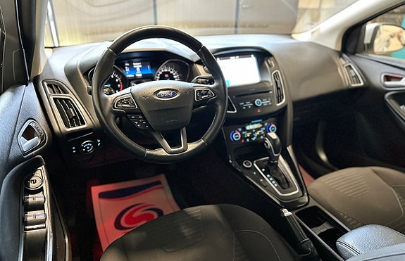 Ford Focus 10 of 24