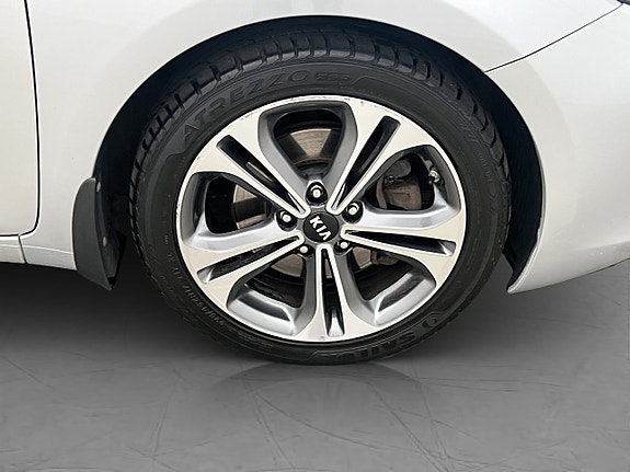 Kia Ceed 27 of 30