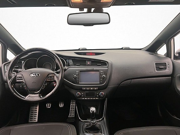 Kia Ceed 13 of 30