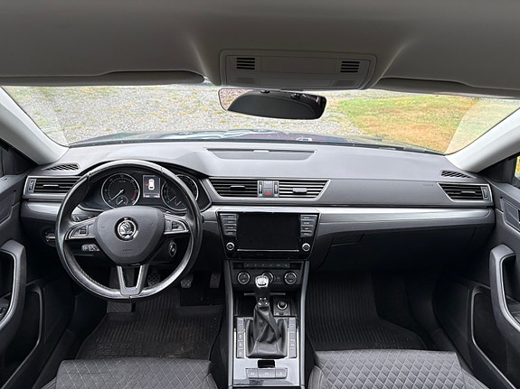 Skoda Superb 5 of 5