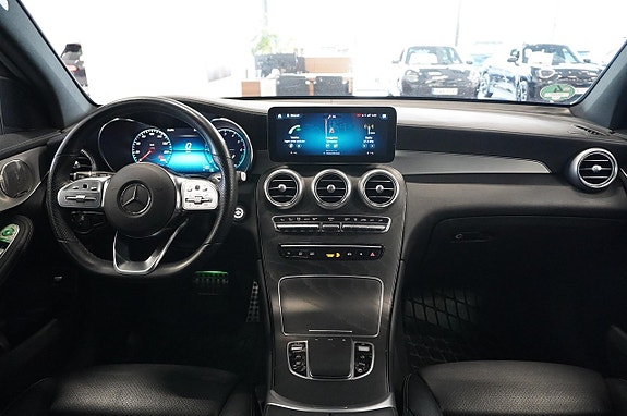 Mercedes-Benz GLC300 de 7 of 24