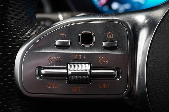 Mercedes-Benz GLC300 de 16 of 24
