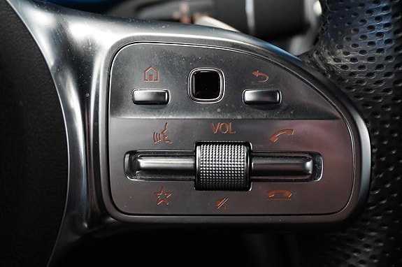 Mercedes-Benz GLC300 de 17 of 24