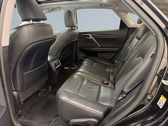 Lexus RX450h 13 of 21