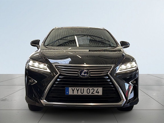 Lexus RX450h 2 of 21
