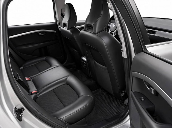 Volvo V70 10 of 11