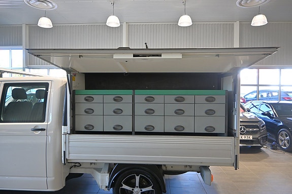 Volkswagen Transporter 15 of 25