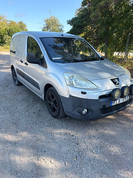 Peugeot Partner 3 of 12