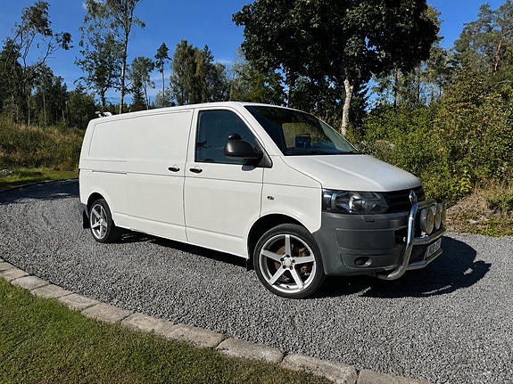 Volkswagen Transporter 2 of 4