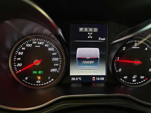 Mercedes-Benz X250 d 9 of 21