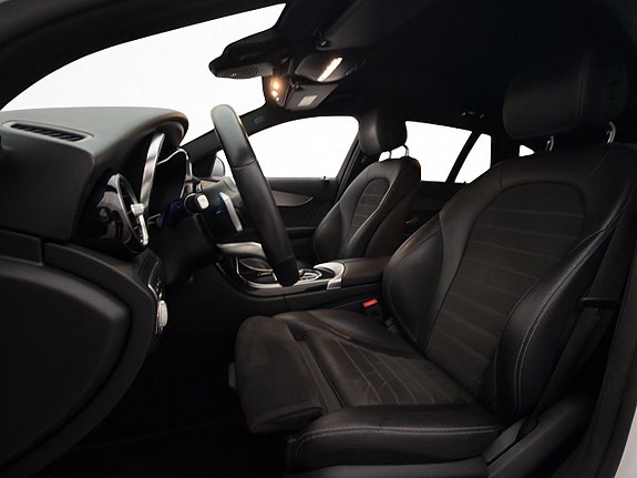 Mercedes-Benz C300 11 of 30