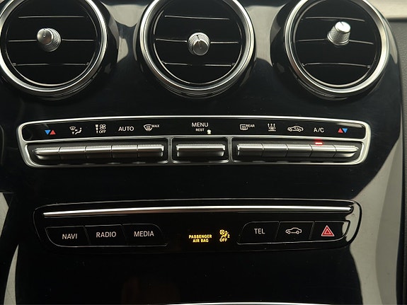 Mercedes-Benz C300 24 of 30