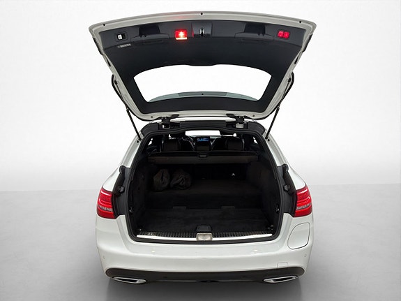Mercedes-Benz C300 29 of 30