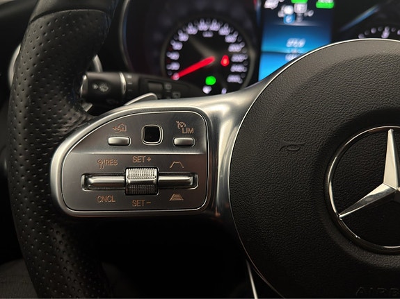 Mercedes-Benz C300 16 of 30