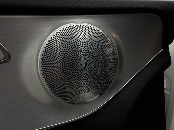 Mercedes-Benz C300 14 of 30