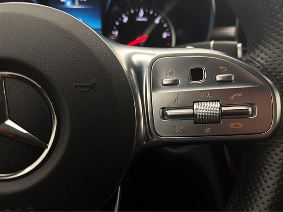 Mercedes-Benz C300 18 of 30
