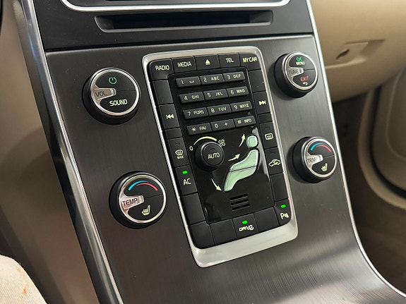 Volvo V60 18 of 24