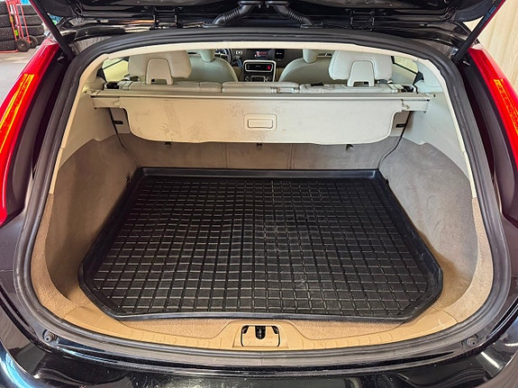 Volvo V60 24 of 24