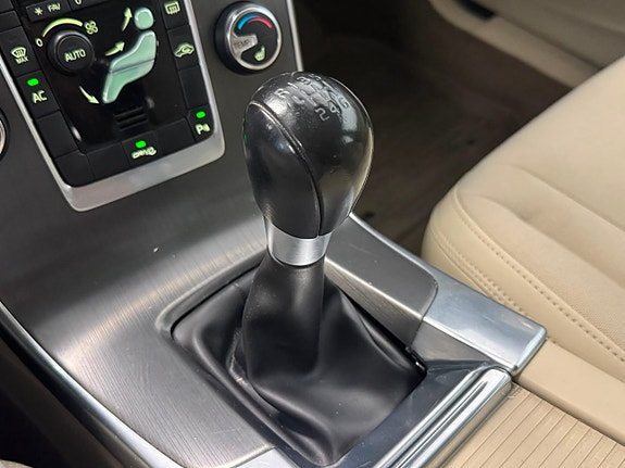 Volvo V60 19 of 24