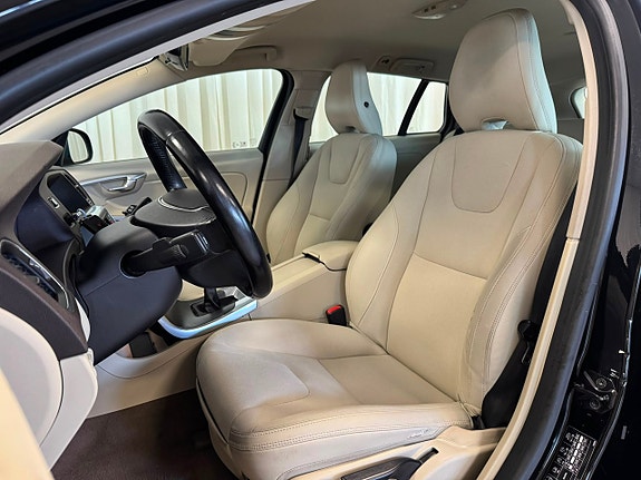 Volvo V60 7 of 24