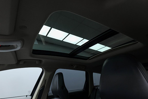 Volvo XC60 12 of 27