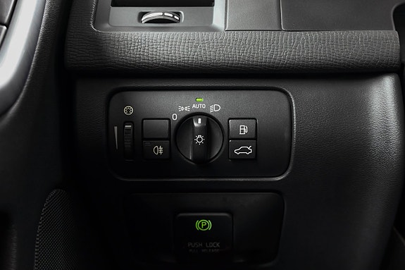 Volvo XC60 23 of 27