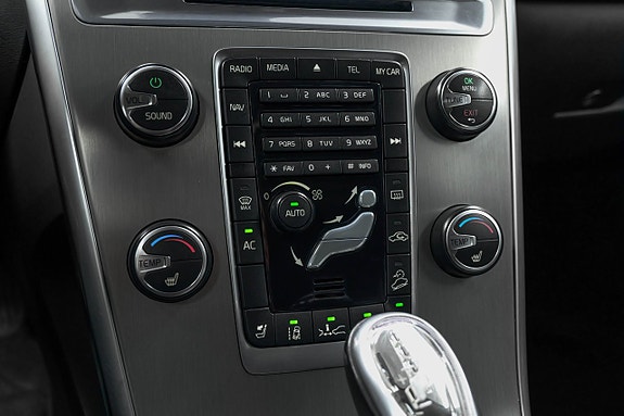 Volvo XC60 21 of 27