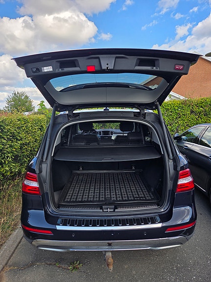 Mercedes-Benz ML350 6 of 14