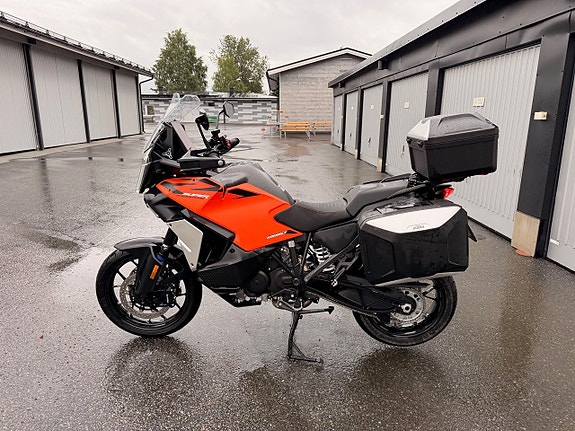 KTM 1390 Super Adventure S EVO Välvårdad/Maxutrustad/Remus/1Ägare/400Mil/Momsad 2 of 11