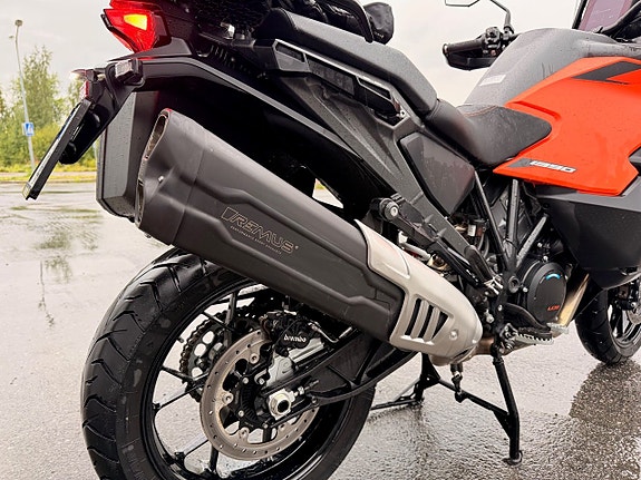 KTM 1390 Super Adventure S EVO Välvårdad/Maxutrustad/Remus/1Ägare/400Mil/Momsad 10 of 11