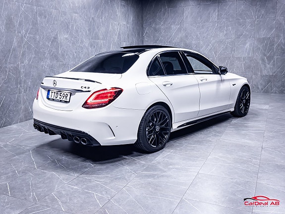 Mercedes-Benz C43 7 of 30